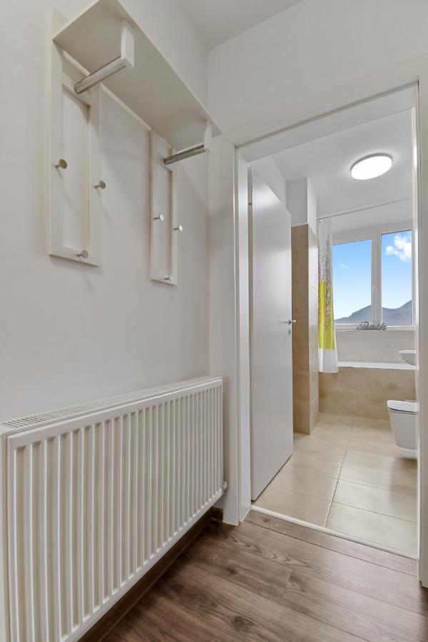 Ferienwohnung Modern In New Building With Panoramic View Brașov Exterior foto